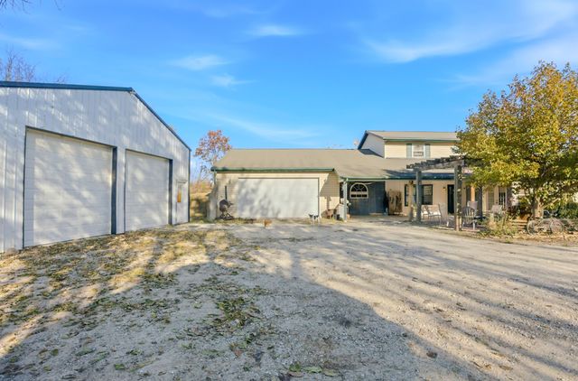 1917 COUNTY ROAD 1330, Moberly, MO 65270