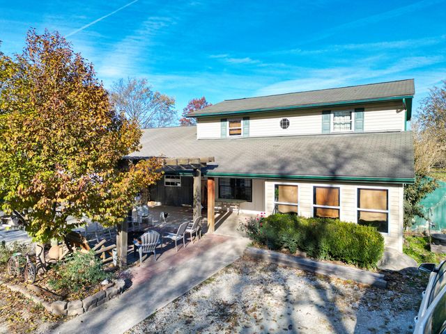 1917 COUNTY ROAD 1330, Moberly, MO 65270