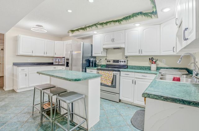 1917 COUNTY ROAD 1330, Moberly, MO 65270