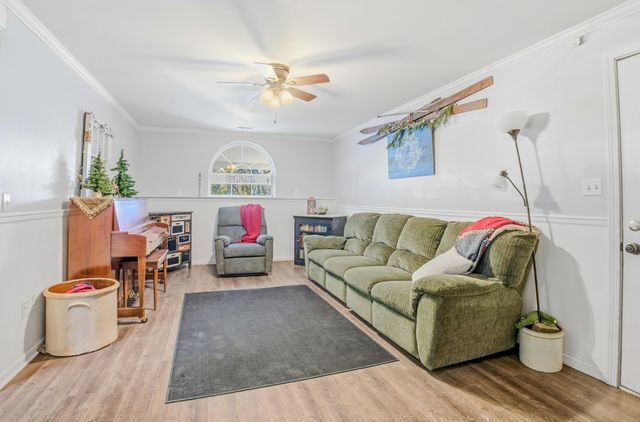 1917 COUNTY ROAD 1330, Moberly, MO 65270