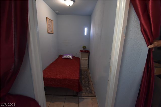 3908 Palos Verdes Street, Las Vegas, NV 89119