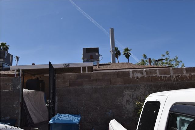 3908 Palos Verdes Street, Las Vegas, NV 89119