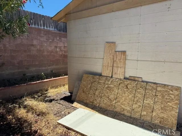 1118 E Avenue J3, Lancaster, CA 93535