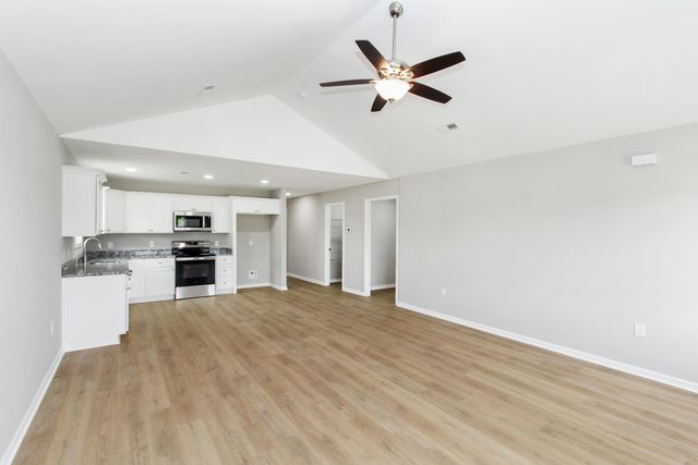 190 Charles Carr Drive, Harrodsburg, KY 40330