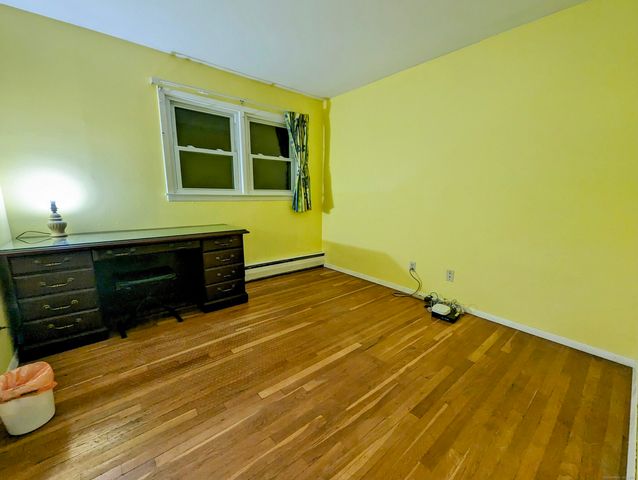 14 Stuart Drive, Danbury, CT 06811