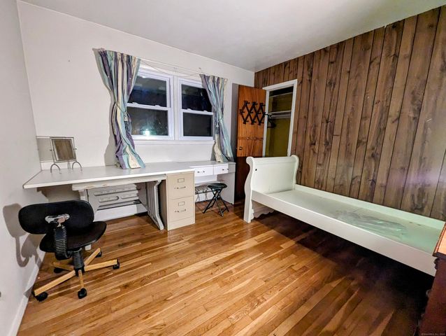 14 Stuart Drive, Danbury, CT 06811