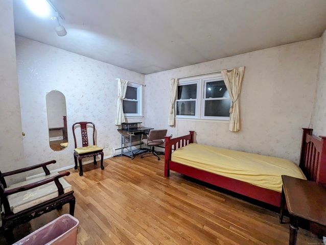 14 Stuart Drive, Danbury, CT 06811