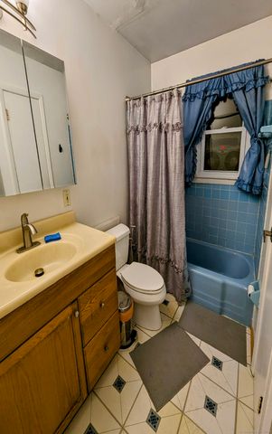 14 Stuart Drive, Danbury, CT 06811