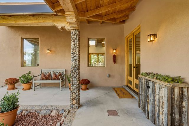 37 Lomas De Tesuque, Santa Fe, NM 87506