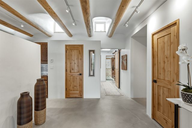 37 Lomas De Tesuque, Santa Fe, NM 87506