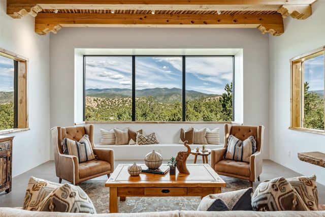 37 Lomas De Tesuque, Santa Fe, NM 87506