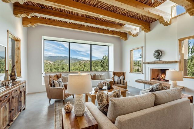 37 Lomas De Tesuque, Santa Fe, NM 87506