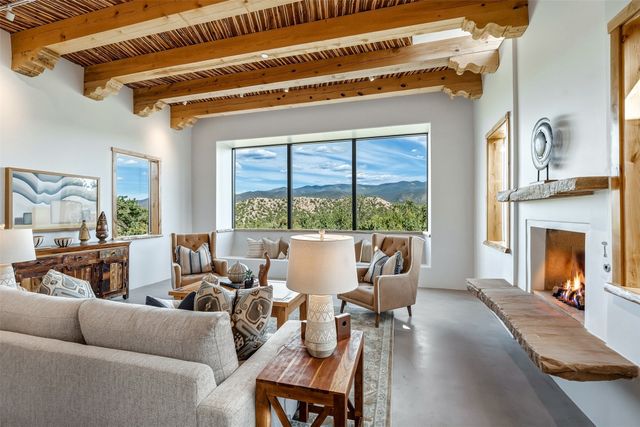 37 Lomas De Tesuque, Santa Fe, NM 87506