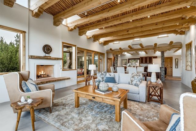 37 Lomas De Tesuque, Santa Fe, NM 87506