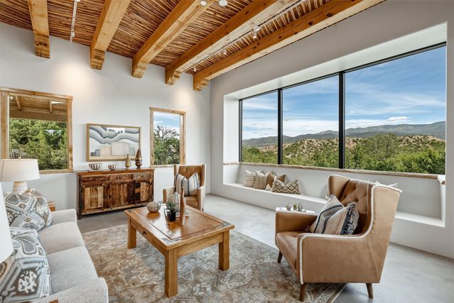 37 Lomas De Tesuque, Santa Fe, NM 87506