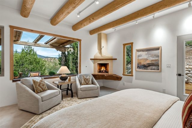 37 Lomas De Tesuque, Santa Fe, NM 87506