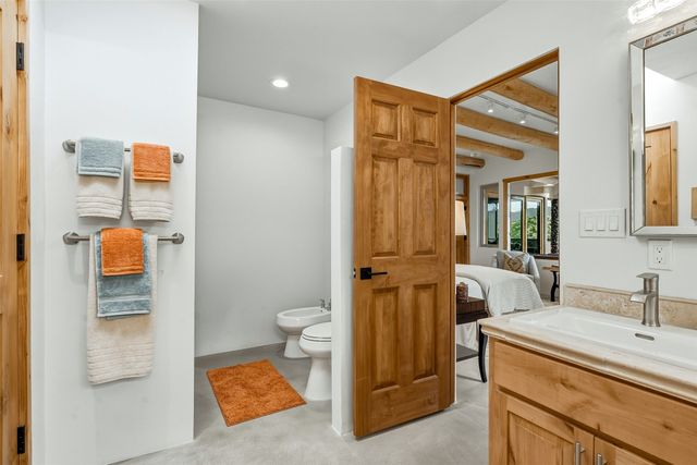 37 Lomas De Tesuque, Santa Fe, NM 87506