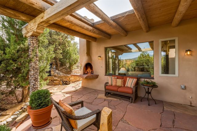 37 Lomas De Tesuque, Santa Fe, NM 87506