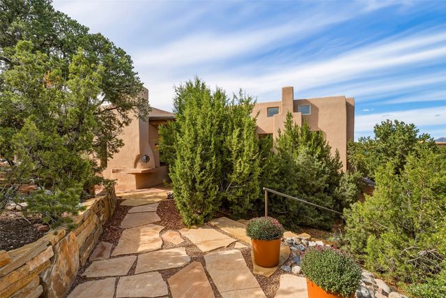 37 Lomas De Tesuque, Santa Fe, NM 87506