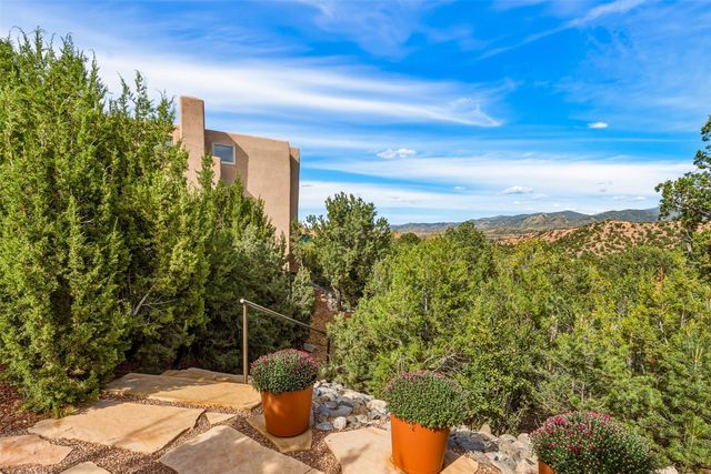 37 Lomas De Tesuque, Santa Fe, NM 87506
