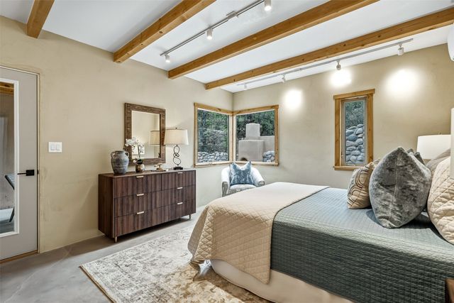 37 Lomas De Tesuque, Santa Fe, NM 87506