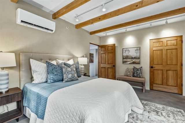 37 Lomas De Tesuque, Santa Fe, NM 87506