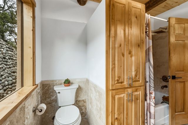 37 Lomas De Tesuque, Santa Fe, NM 87506