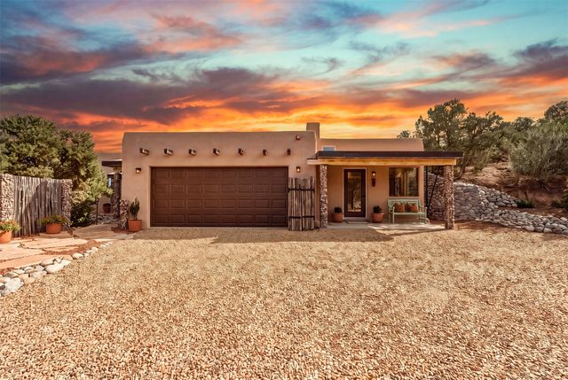 37 Lomas De Tesuque, Santa Fe, NM 87506