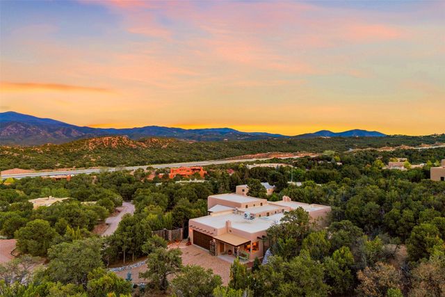 37 Lomas De Tesuque, Santa Fe, NM 87506