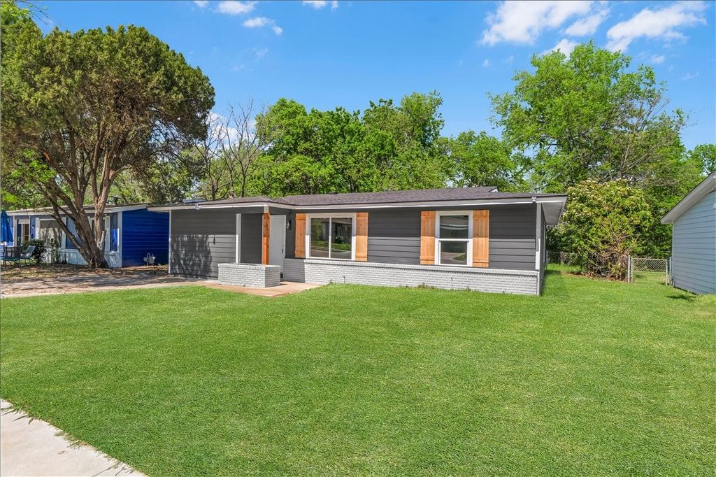 4505 Quails Lane, Fort Worth, TX 76119