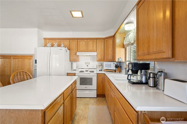 915 128th Street SW, Everett, WA 98204