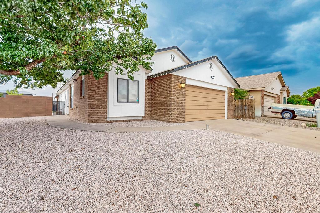 7700 Santo Tomas Court NW Court NW, Albuquerque, NM 87120