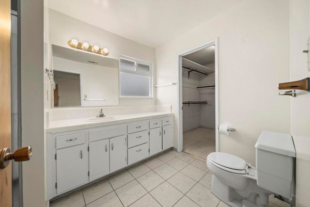 2650 S Linda Vista Street, Visalia, CA 93277