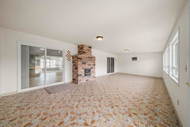 2650 S Linda Vista Street, Visalia, CA 93277