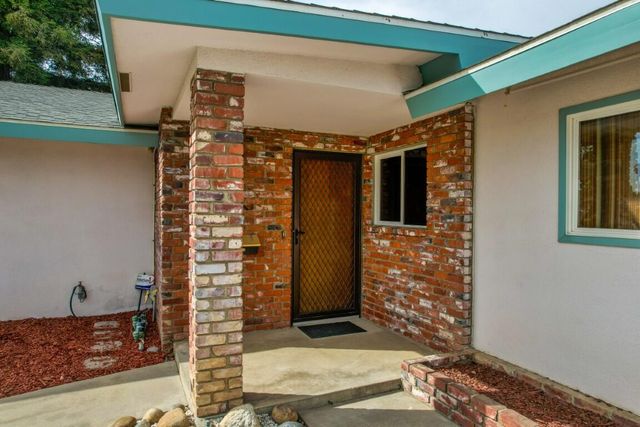 2650 S Linda Vista Street, Visalia, CA 93277