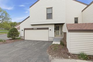 502 Woburn Drive, Camillus, NY 13031