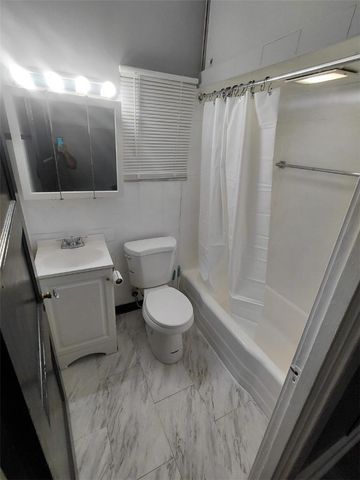 7439 Monticello St, Homewood Brushton, PA 15208