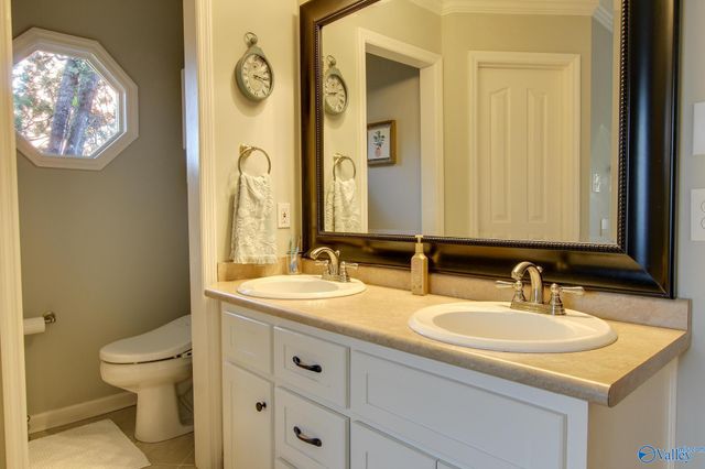 3303 Cedar Cove, Decatur, AL 35603