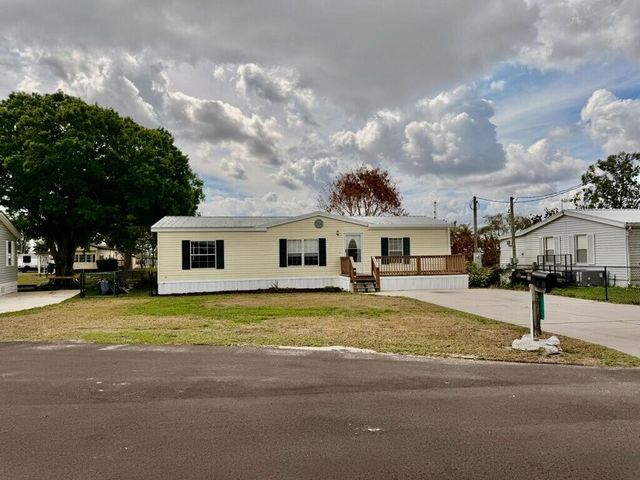 1088 Peach Street, Okeechobee, FL 34974