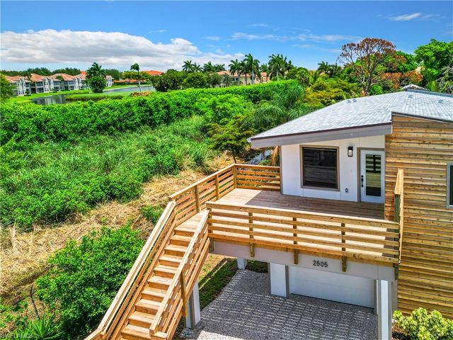 2505 Storter AVE, Naples, FL 34112