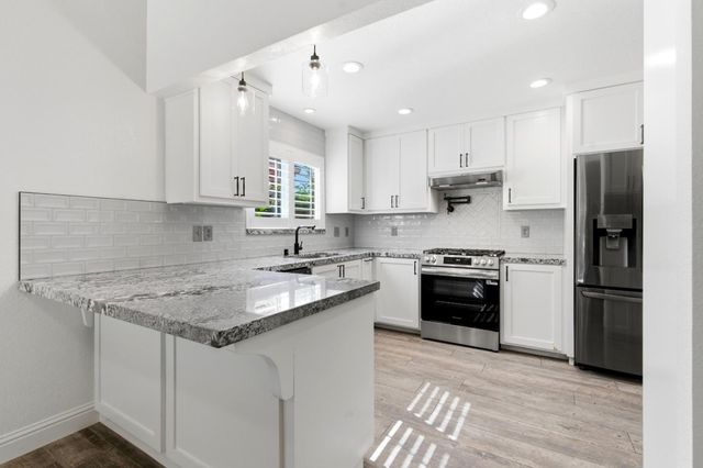 1660 Monte Vista Drive, Hollister, CA 95023