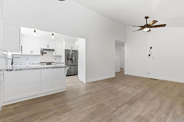 1660 Monte Vista Drive, Hollister, CA 95023