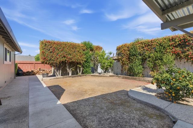 1660 Monte Vista Drive, Hollister, CA 95023