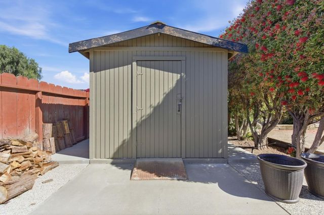 1660 Monte Vista Drive, Hollister, CA 95023