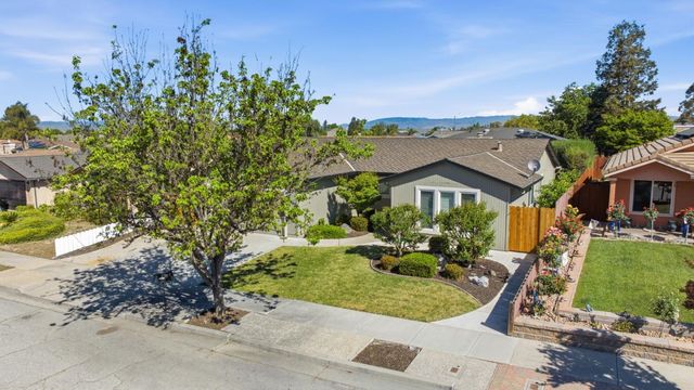 1660 Monte Vista Drive, Hollister, CA 95023