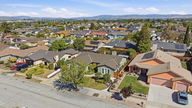 1660 Monte Vista Drive, Hollister, CA 95023