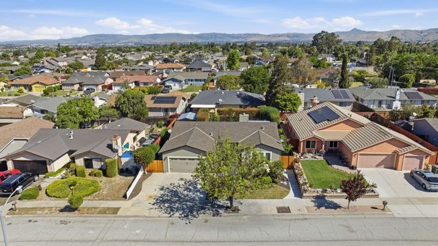 1660 Monte Vista Drive, Hollister, CA 95023