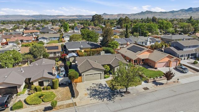 1660 Monte Vista Drive, Hollister, CA 95023