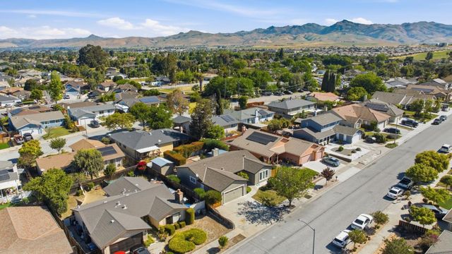 1660 Monte Vista Drive, Hollister, CA 95023