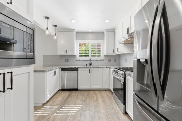 1660 Monte Vista Drive, Hollister, CA 95023